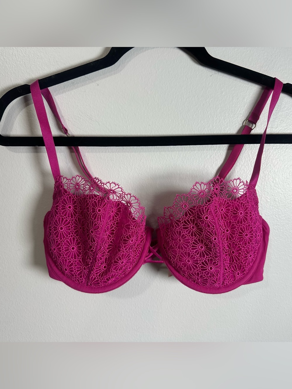 Victoria's Secret Fuchsia Very Sexy Floral Lace Underwire Bra size 36D NEW